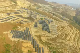 贵州关岭：光伏发电“点亮”石漠荒山视频封面