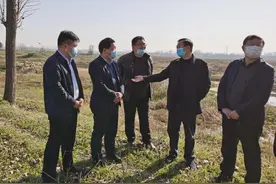 卧龙区委副书记徐大鹏调研砂石产业和高标准良田建设工作图片
