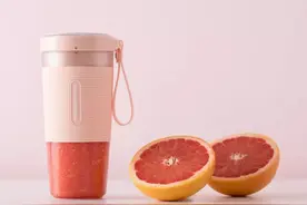 新款摩飞榨汁杯来了，颜值升级，还能无线充电图片