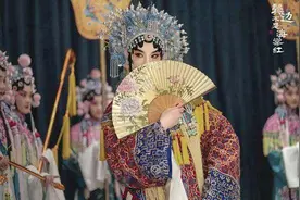 《鬓边不是海棠红》将播 黄晓明尹正出演梨园故事图片