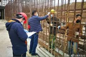 荆州市堤防明口水利工程和洪湖东分块蓄洪工程复工图片