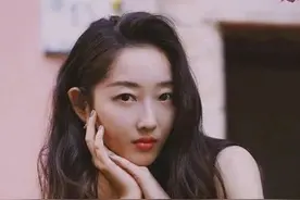 美人计 | 一换季就脱发，你有娜扎在头皮护理上下的功夫多吗？图片