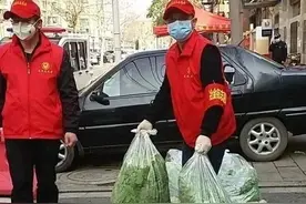 央视《新闻联播》上的志愿者原来是武钢有限员工图片