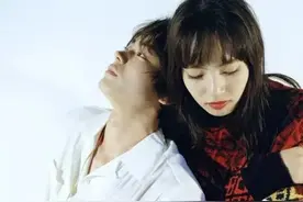 终于磕到小松菜奈×菅田将晖真人糖了！还有比这更甜的CP吗图片