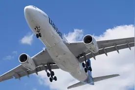 加拿大越洋航空裁员3,600人 4月1日之后完全停飞图片