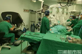 几乎无创！第四代达芬奇机器人助力甲状腺癌切除手术图片