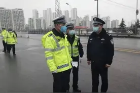 凌晨，公安局副局长倒在值班室被送进ICU，他的一天让人心疼图片