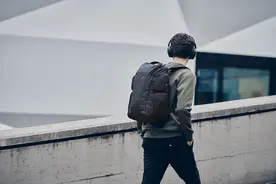 都市新秀，耳机族必备——Wenger威戈德莱蒙系列商务双肩背包全新上市图片