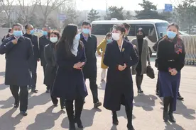 长春市副市长贾丽娜到绿园区调研学校疫情防控和开学准备工作图片