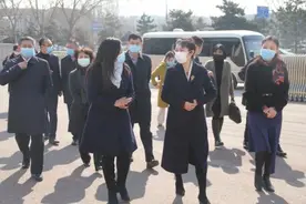 长春副市长贾丽娜到绿园区调研学校疫情防控和开学准备工作图片