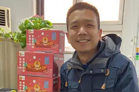 80后媒体人投身快手电商 直播卖熟食日销5000元图片