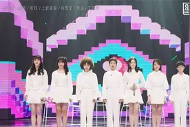 《青你2》迎公演舞台：LISA亲自示范舞蹈动作图片