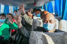 嘴里喊着“武汉加油”，行动上却又歧视排斥湖北人？图片