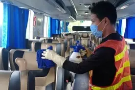 南沙K6路公交快线恢复运营！扫码实名登记方可乘坐公交图片