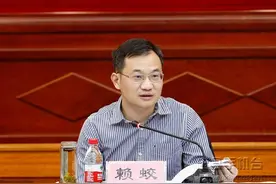 70后正厅级县委书记获提拔，曾暗访防疫纠正快递员错误戴口罩图片