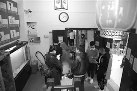 大华书场昨晚开场 笑声依旧爽朗图片