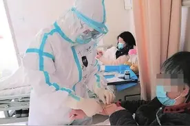 战疫英雄｜蔡秋凤：防护面屏脱落 她仍全力抢救患者相关新闻图片
