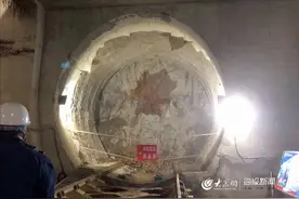 重磅！青岛地铁1号线西海岸新区段顺利贯通（附视频）图片