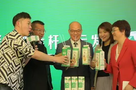 巴氏鲜奶新标杆 雪兰24小时优质乳用鲜活重新定义牛奶价值图片