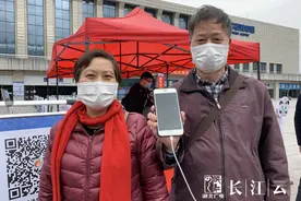 首批游客进入宜昌三峡大坝，景区目前实施限流管控图片