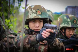 “军恋攻略”解决官兵后顾之忧图片