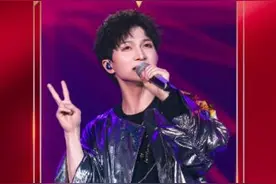 次元壁破了！周深歌手舞台演唱《达拉崩吧》网易云音乐乐评区成蹦迪现场图片