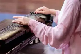 诗词｜99句唐诗，邂逅99种情思，总有一句，让你心动！图片
