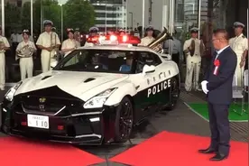 不愿开GT-R执勤，日本高速交警的神秘往事图片