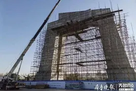 临沂书法广场迎宾门旧貌换新颜，采用国内首创灯具提升夜景效果图片