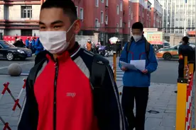 内蒙古：测温、拆班、迎复课视频封面