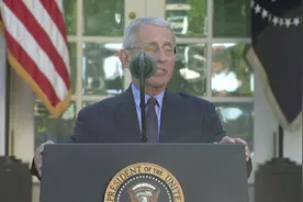 还有硬战？美国传染病专家福奇：新冠疫情今秋或卷土重来！视频封面