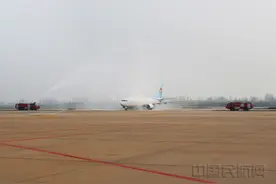 荣归！最后一批河北支援湖北医疗队抵达石家庄机场图片