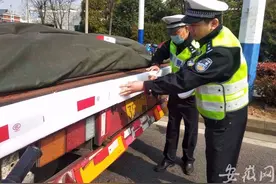 在家带娃受到启发 芜湖一交警发明“防撞神器”图片