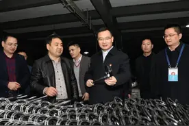 李雄伟：只争朝夕 拼搏进取 奋发有为 打造产城人融合发展样板地图片