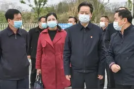 虢正贵调研学校开学复课准备工作/虢正贵、刘革安会见交通银行湖南分行党委书记、行长陈蔚一行图片