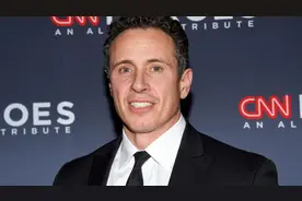 CNN名主播科莫确诊，系纽约州州长胞弟视频封面