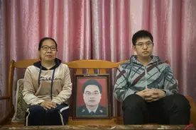 瞬间泪目！​清明将至，金华公安用三张特殊全家福缅怀最可敬的人图片