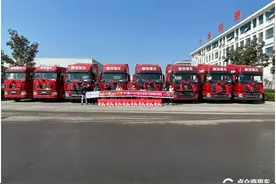 陕汽重卡：齐动员助力销售，忙交付心系客户图片