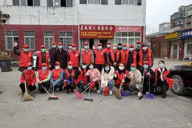 荆南路包路专班积极开展清洁家园活动图片