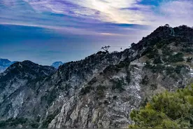 世界自然与文化双遗产——泰山，会当凌绝顶，一览众山小图片