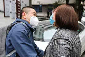 穿越人海，只为与你相拥图片