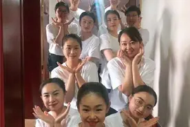 最高礼仪迎接！首批返兰的甘肃援助湖北医疗队队员今日结束医学观察回家图片