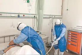 一位空军女少校眼中的英雄本色图片