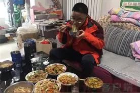 泪目！这就像那句歌词写的：“我跌跌撞撞奔向你”，回家真好图片