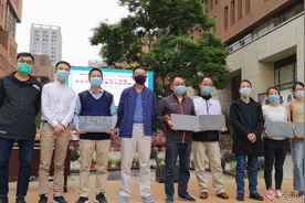 22份石影雕刻艺术品致敬云南医务工作者图片