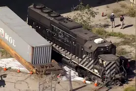 怀疑医疗船另有隐情 美国男子开火车撞“仁慈”号图片