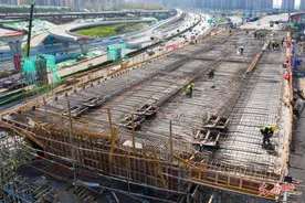 江苏：南京规模最大立交加紧扩建图片