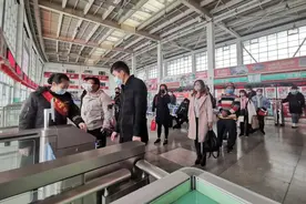 “五一”期间青岛长途客运恢复超80%“米图出行”继续推定制化旅游直通车图片