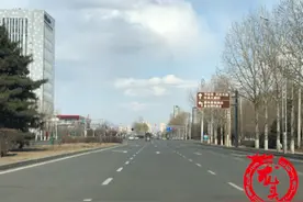 哈尔滨发布：五级以上大风天 停止施工工地土石方作业或建筑物拆除工作图片