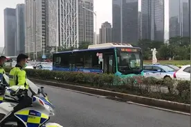 默哀3分钟，深圳拉响防空警报，全城汽车、列车、舰船鸣笛致哀